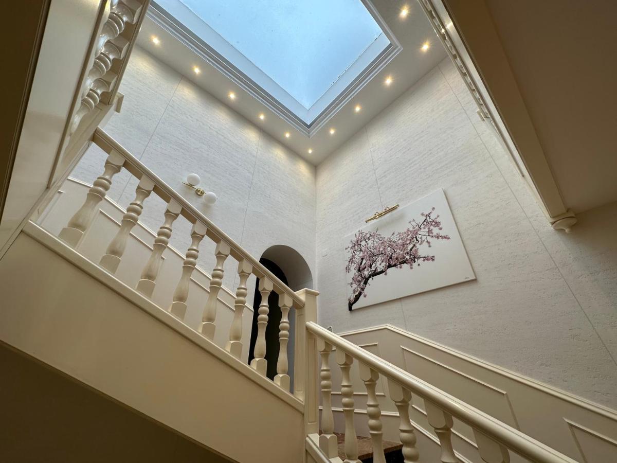 Hostal Bonavista Cervera  Luaran gambar