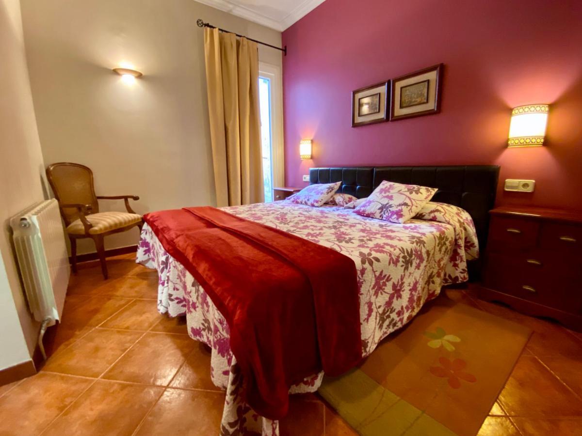 Hostal Bonavista Cervera  Luaran gambar